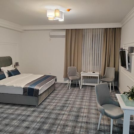 Hotel Mio City Kula Buitenkant foto