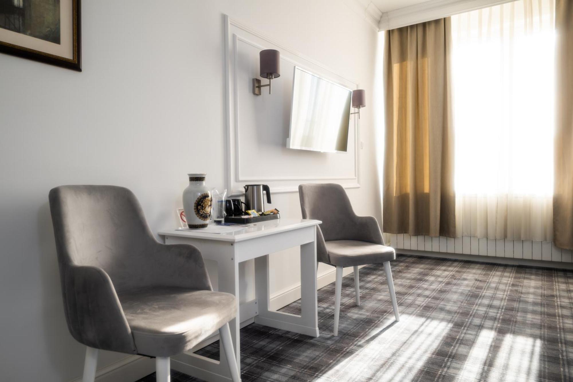 Hotel Mio City Kula Buitenkant foto